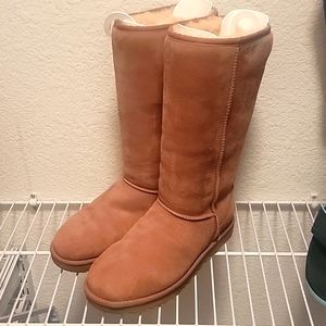 Brand new condition uggs. Size 9 ladies
